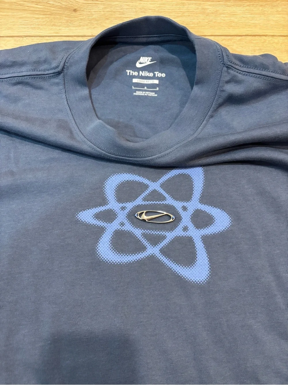 Nike Long Sleeve Graphic T-Shirt Blue Loose Fit Cotton Modal metallic atomic